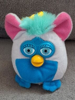 Vintage 2000 McDonald’s Furby Plush Keychain - Gray/Blue/Pink